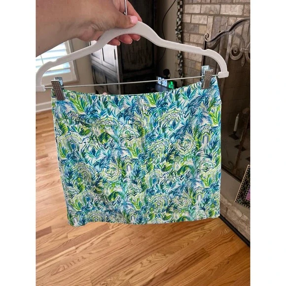 Lilly pultizer skort green blue size 4 - Picture 2 of 3